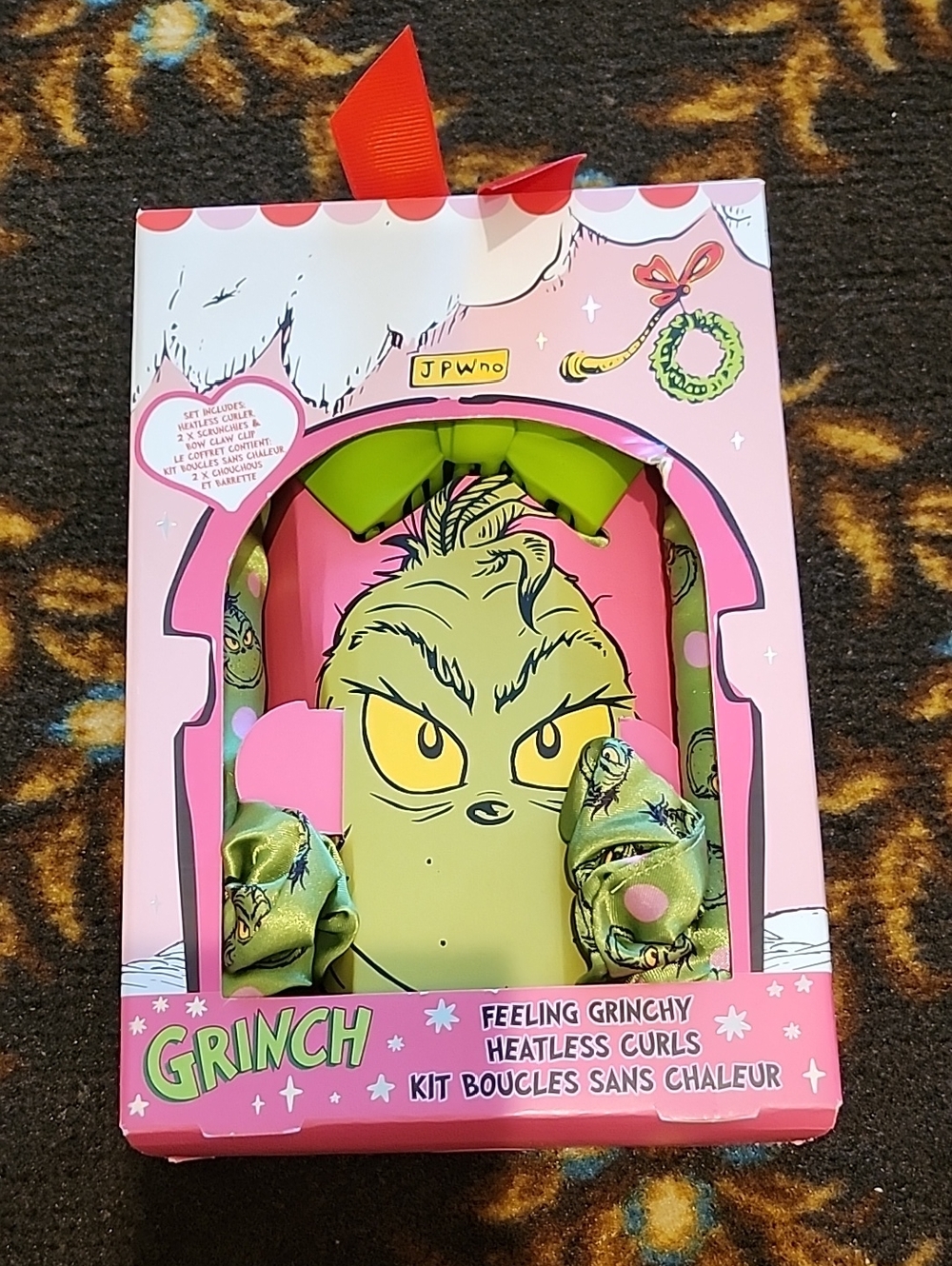 The Grinch Feeling Grinchy Heatless Curls Kit – Green
